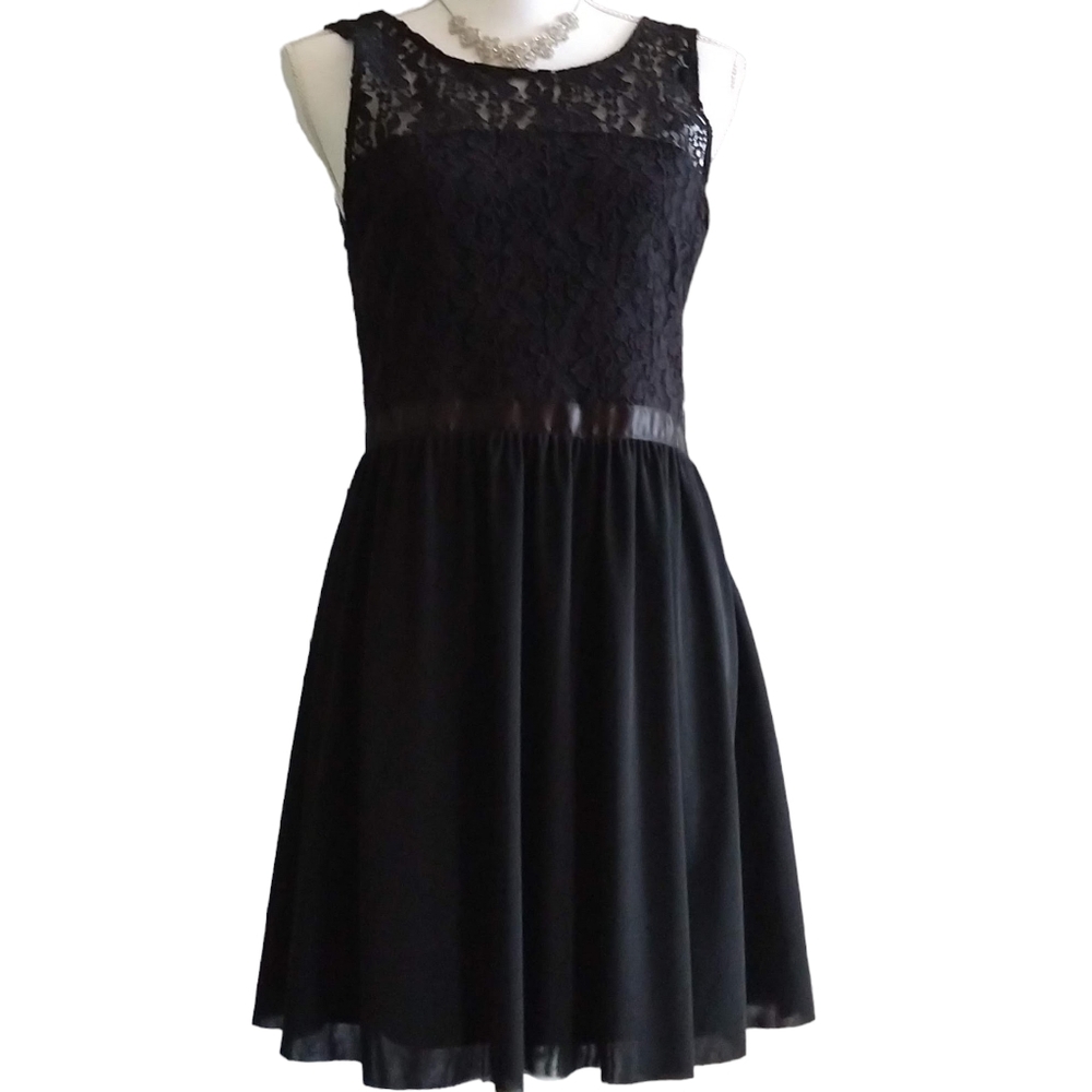 Frenchi Black Lace Fit & Flare Dress - Size Large (Juniors)